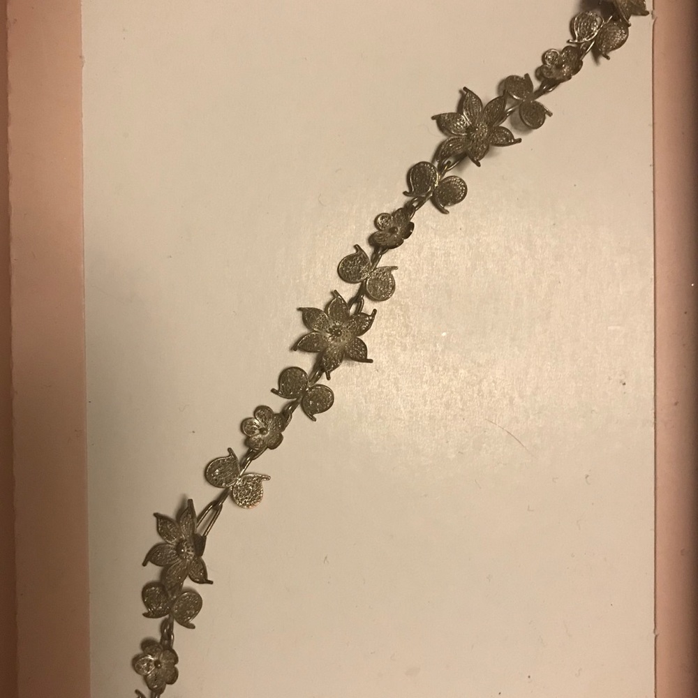 Beautiful sterling silver bracelet-vintage
